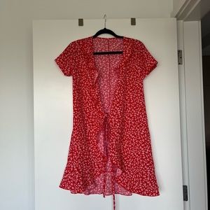 Short sleeve red floral paisley frilly tie waist dress